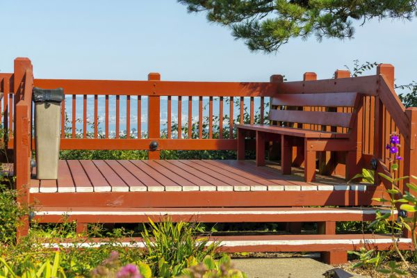 Redwood Deck Construction in Richland